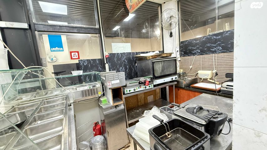 חנויות/ שטח מסחרי, המרד 29, נווה צדק, תל אביב יפו