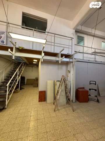 מחסנים, השיש, אזור תעשיה מפרץ, חיפה