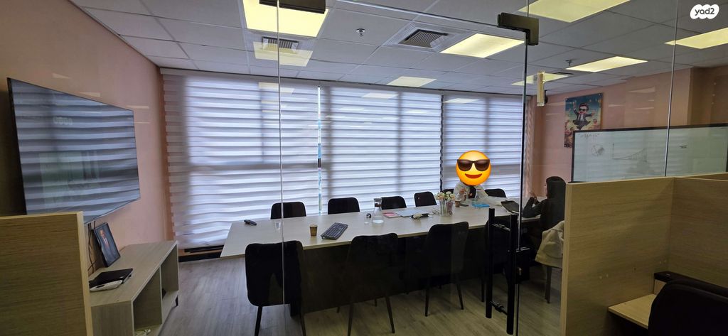 משרדים, משה לוי, מב"ת מערב, אזור תעשייה חדש, ראשון לציון