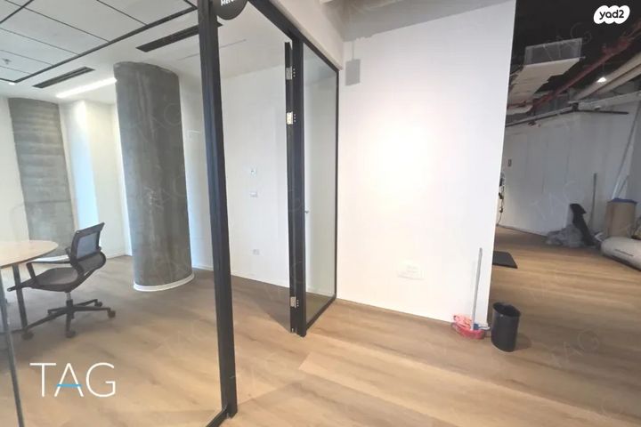 משרדים, תובל 40, רמת גן