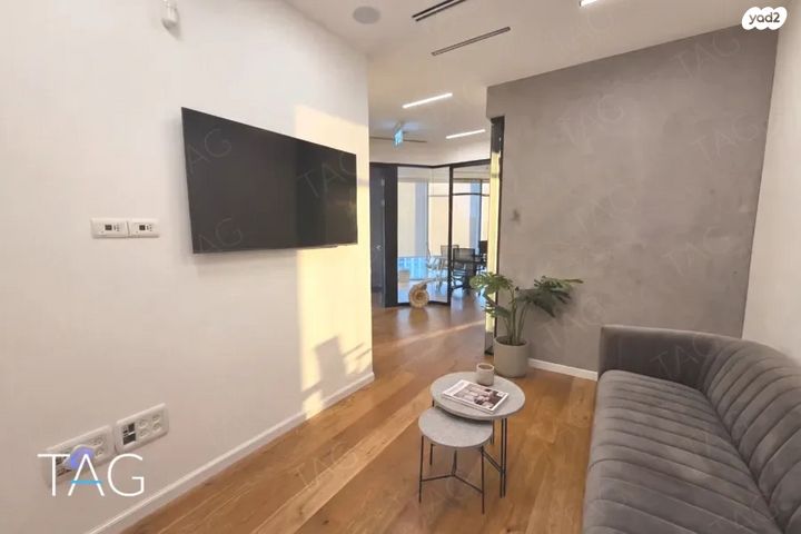 משרדים, תובל 40, רמת גן