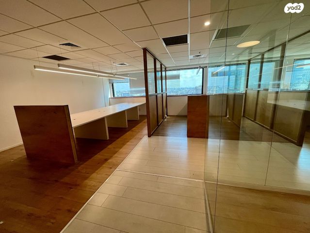 משרדים, שוהם, בורסה, רמת גן