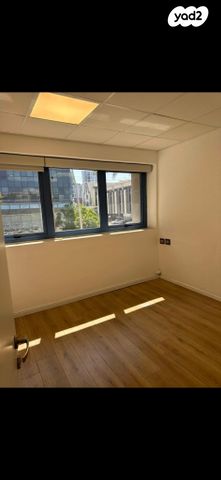 שדרות אבא אבן 