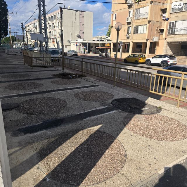 חנויות/ שטח מסחרי, העצמאות 56, מרכז העיר, עכו