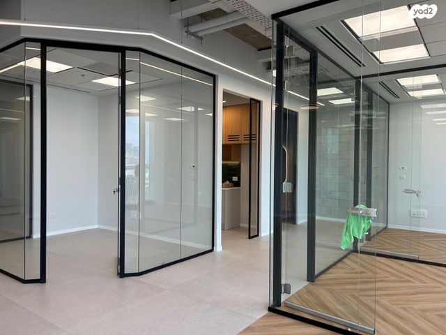 משרדים, בורסה, רמת גן