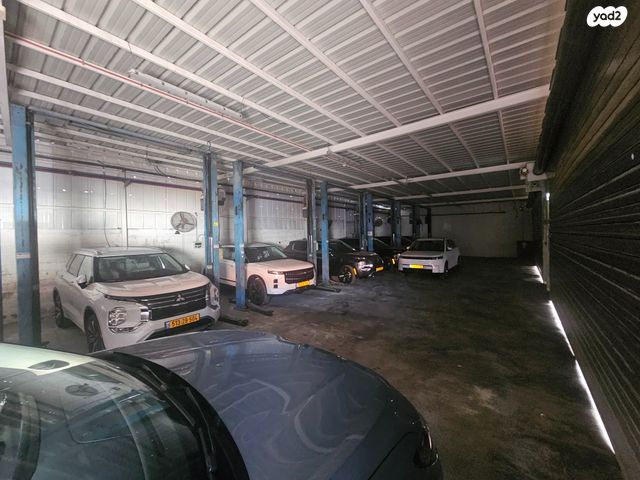 מבני תעשיה, פלוטיצקי, מב"ת צפון, אזור תעשיה ישן, ראשון לציון