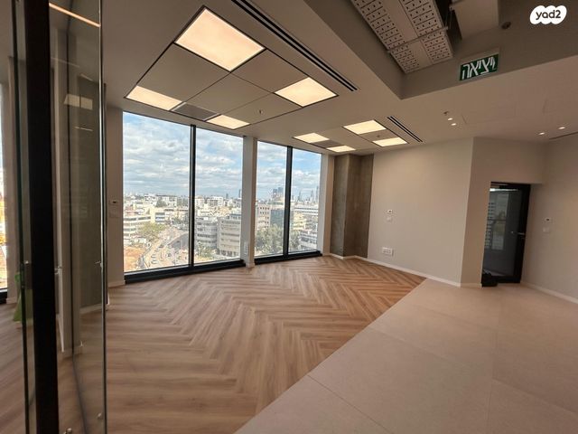 משרדים, בורסה, רמת גן