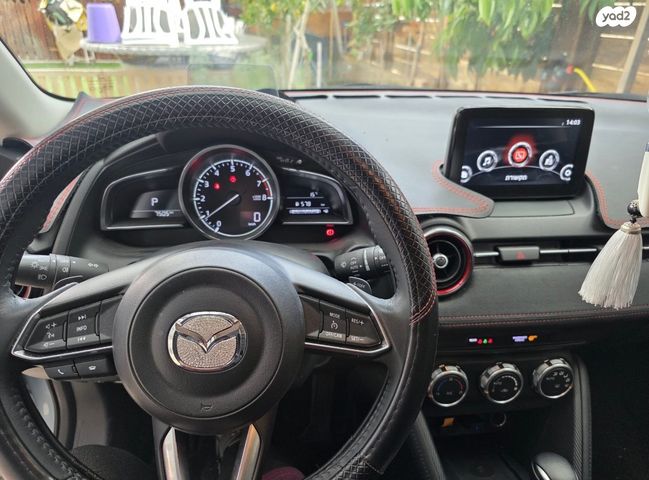 מודעת רכב מאזדה 2