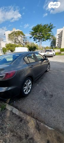 מודעת רכב מאזדה 3