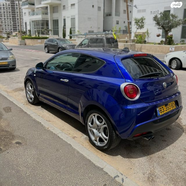 אלפא רומיאו מיטו