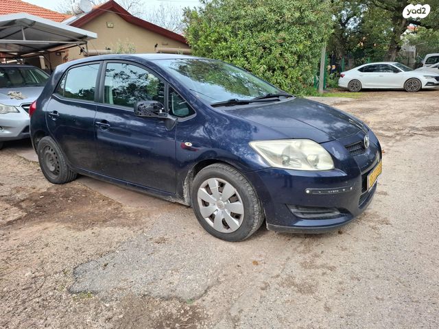 טויוטה אוריס