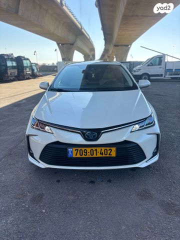 טויוטה קורולה