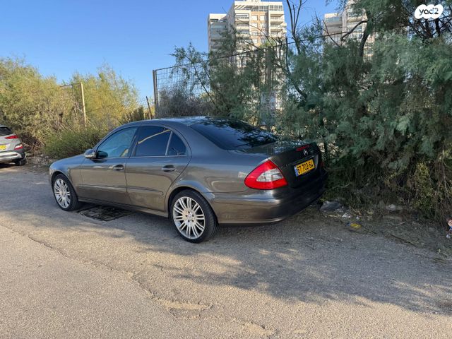 מודעת רכב מרצדס-בנץ E-class