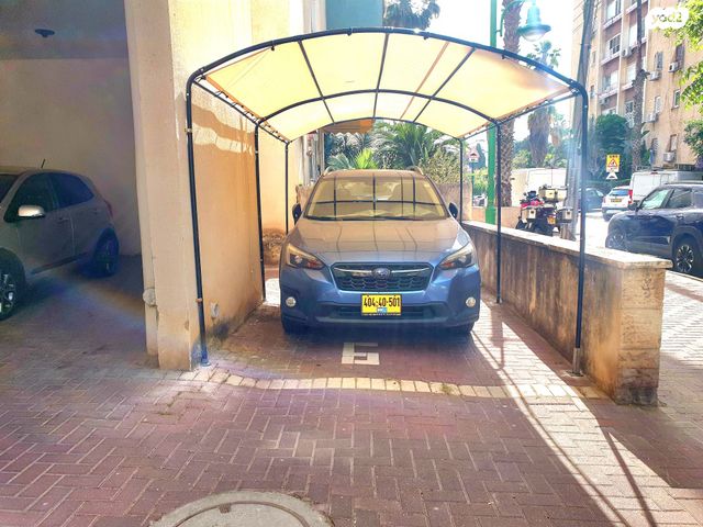 מודעת רכב סובארו XV