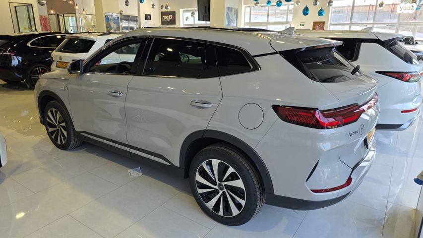 בי.ווי.די סיל U