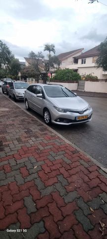 טויוטה אוריס