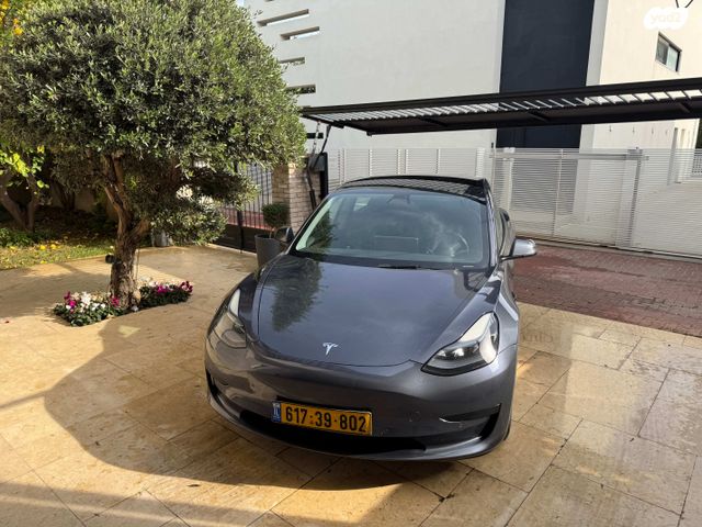 טסלה מודל 3