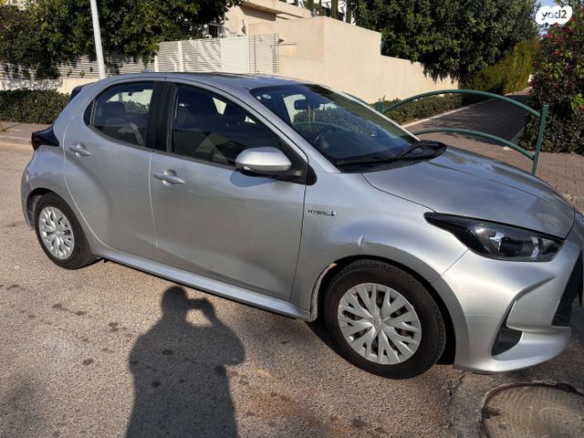 מודעת רכב טויוטה יאריס