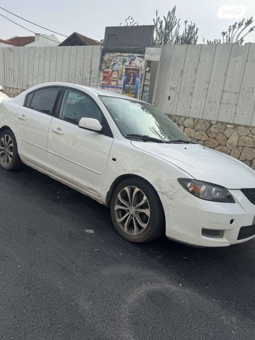 מודעת רכב מאזדה 3