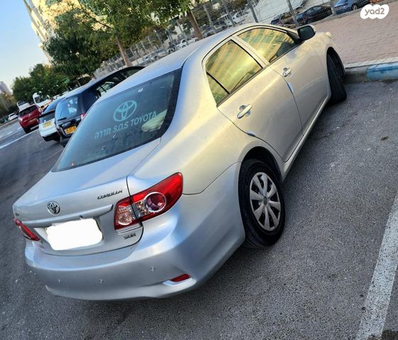 טויוטה קורולה