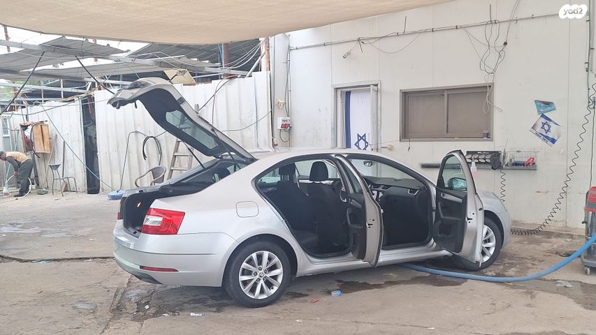 סקודה אוקטביה