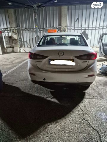 מאזדה 3