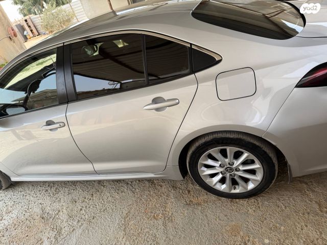 טויוטה קורולה