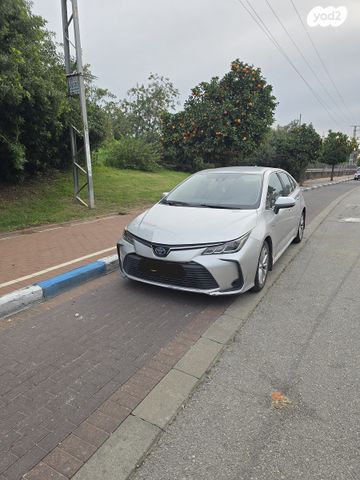 מודעת רכב טויוטה קורולה