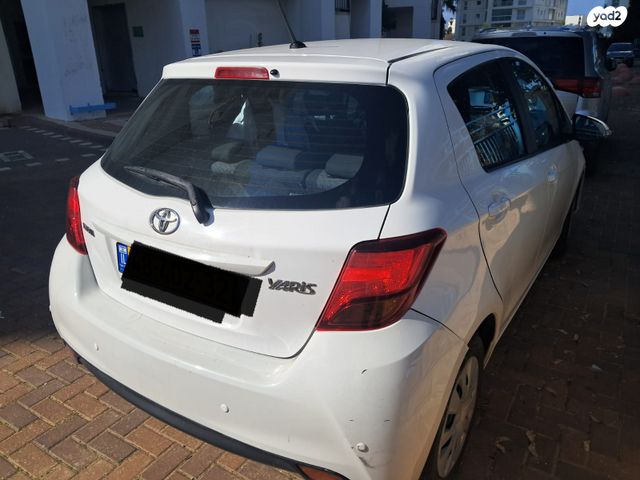 טויוטה יאריס