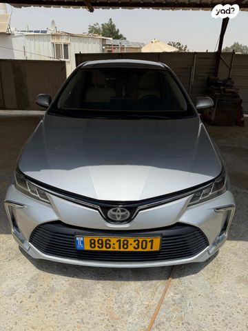 טויוטה קורולה