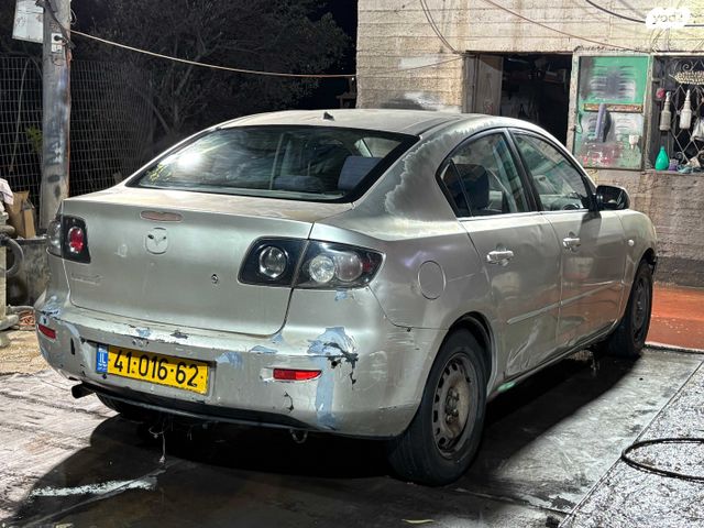 מודעת רכב מאזדה 3