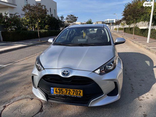 טויוטה יאריס