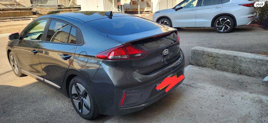 יונדאי איוניק