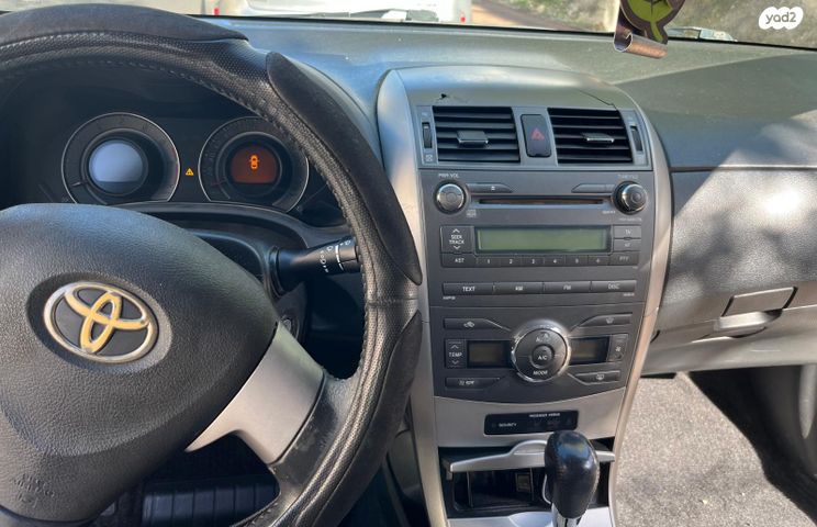 טויוטה קורולה