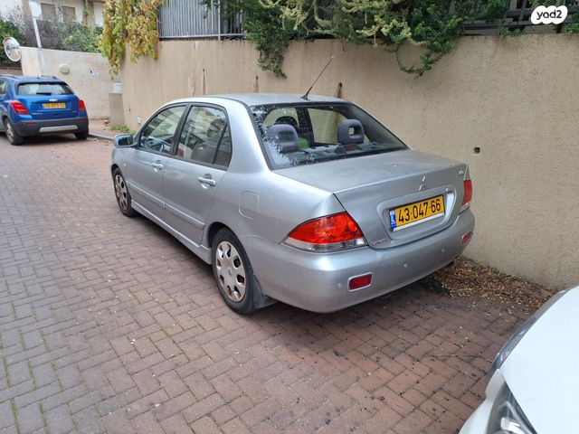 מיצובישי לנסר