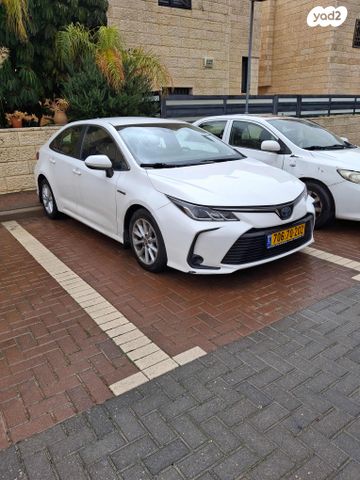מודעת רכב טויוטה קורולה