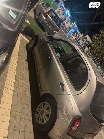 מודעת רכב ניסאן מיקרה