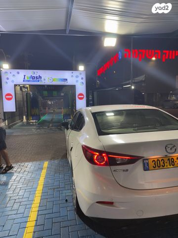 מודעת רכב מאזדה 3