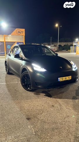 מודעת רכב טסלה מודל Y