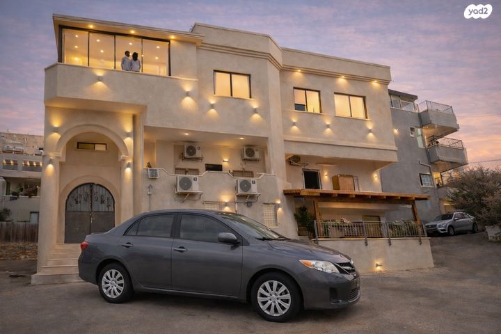 מודעת רכב טויוטה קורולה