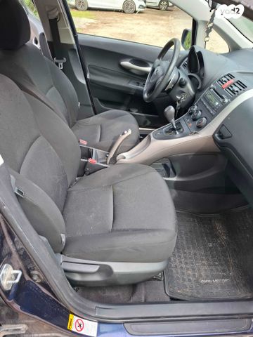 טויוטה אוריס