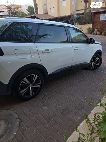 מודעת רכב פיג'ו 5008