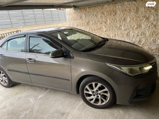 מודעת רכב טויוטה קורולה