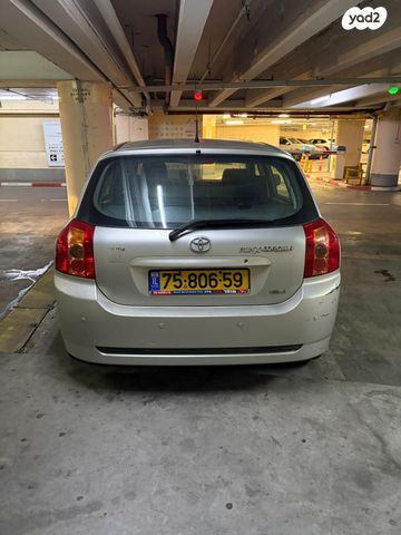 טויוטה קורולה