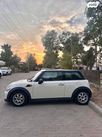 מודעת רכב מיני קופר