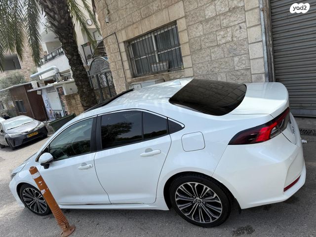 טויוטה קורולה