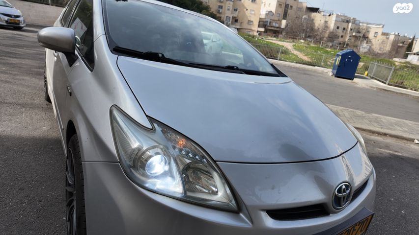 טויוטה פריוס