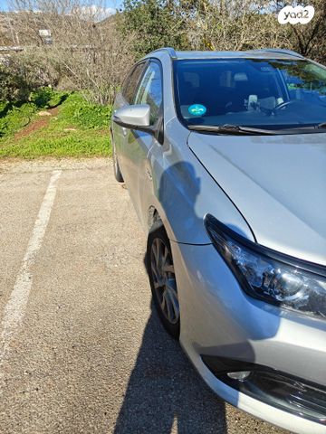 מודעת רכב טויוטה אוריס