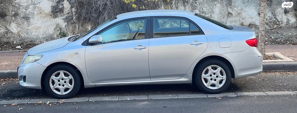 מודעת רכב טויוטה קורולה