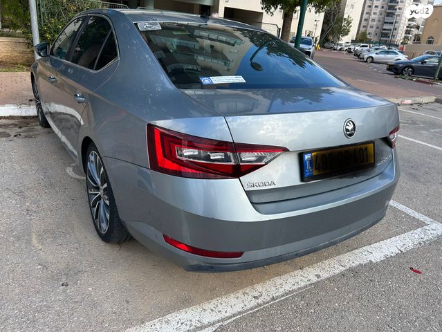 מודעת רכב סקודה סופרב